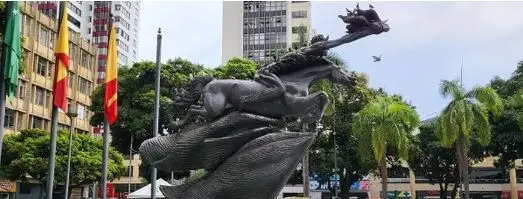 El Bolívar desnudo