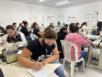 Inició el curso de modistería gratuito para 300 beneficiarios en Pereira