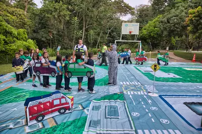 En los viernes de educación vial, el parque didáctico llegó a la Institución Educativa Liceo Pino Verde