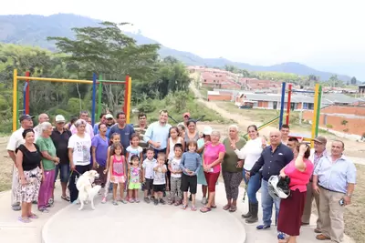 Secretaría de Vivienda Social entrega el parque infantil nuevo remanso para el disfrute de la comunidad