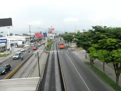 Avenida 30 de Agosto quedará como nueva con la intervención de su carpeta asfáltica