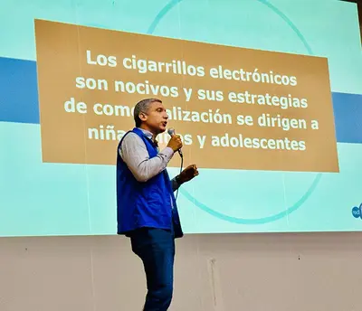 Rectores y directivos docentes comprometidos con estrategias pedagógicas frente a la Ley que regula los cigarrillos electrónicos