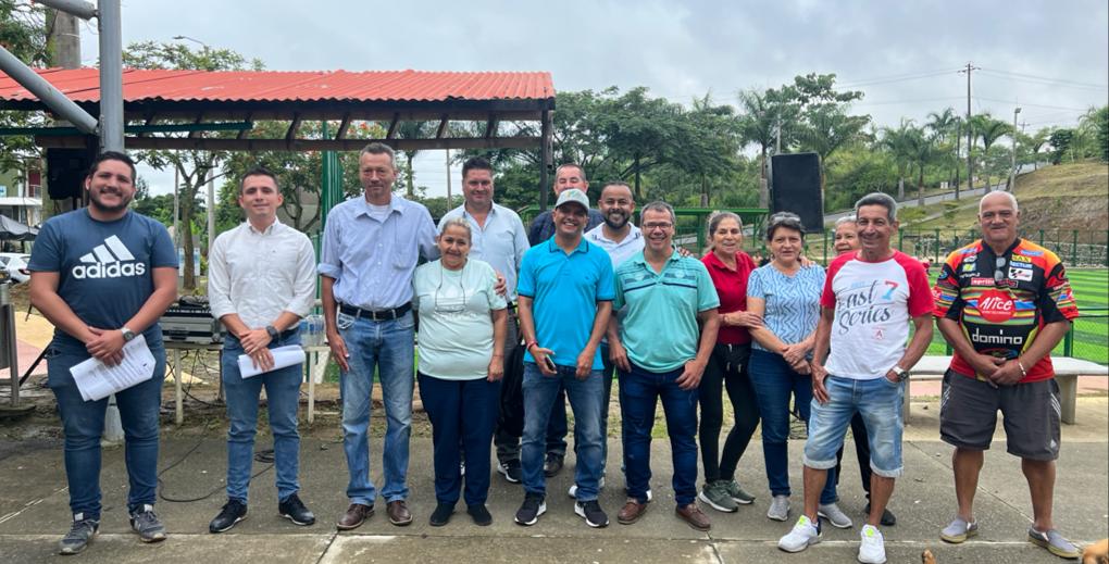 Parque infantil para exterior, Instalado en el municipio del Socorro –  Santander – Mega Parques Infatiles