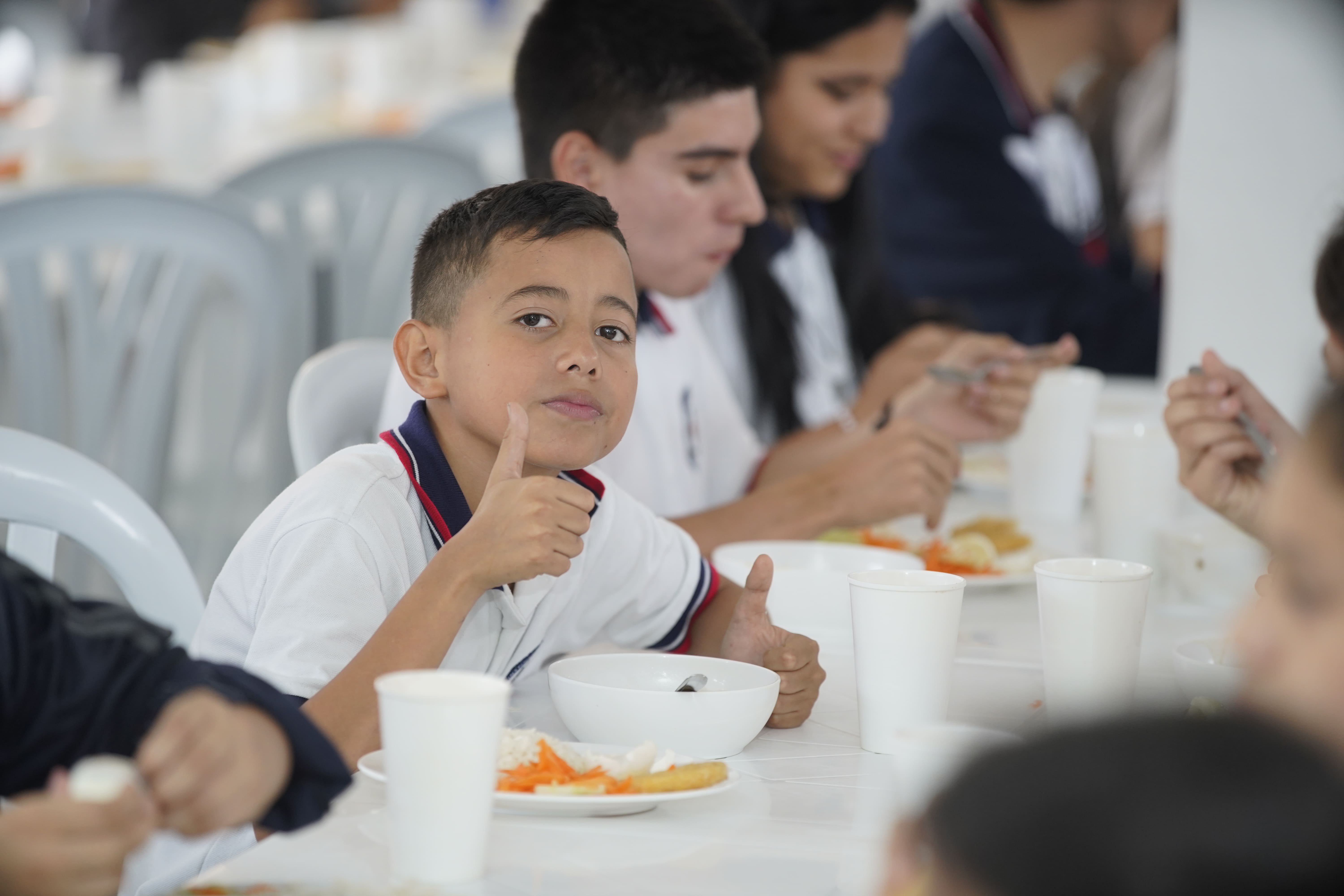 Empresario de Miami lanza servicio de cantina para familias en Cuba por el  coronavirus